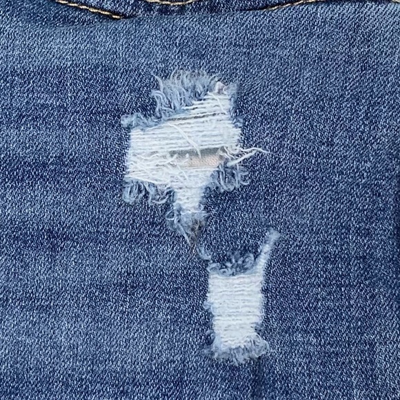 Levi’s Women’s Distressed Denim Cutoff Shorts Size 29 - Picture 10 of 10